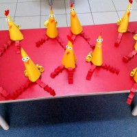  artık materyaller ,sınıf süsleri,kağit işleri,atatürk haftasi ,davetiye kartları, (157)