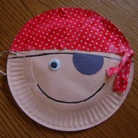  artık materyaller ,sınıf süsleri,kağit işleri,atatürk haftasi ,davetiye kartları, (587)