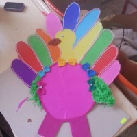  artık materyaller ,sınıf süsleri,kağit işleri,atatürk haftasi ,davetiye kartları, (784)