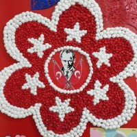 atatürk köşesi ,gelişim dosyası süslemesı .maske kağit işleri,sınıf süsleri ,artık materyal (307)