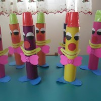 kagit işleri ,artık materyal ,sınıf süsü(1069)