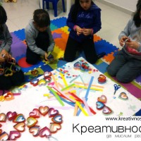 kagit işleri ,artık materyal ,sınıf süsü(487)