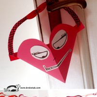 kagit işleri ,artık materyal ,sınıf süsü(508)