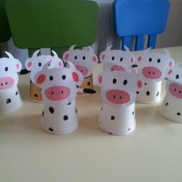 kagit işleri ,artık materyal ,sınıf süsü(589)