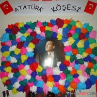 kagit işleri ,artık materyal ,sınıf süsü(607)