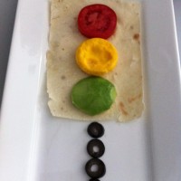 kagit işleri ,artık materyal ,sınıf süsü(783)