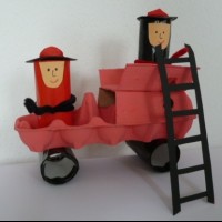 kagit işleri ,artık materyal ,sınıf süsü(804)