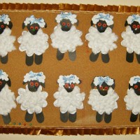 kagit işleri ,artık materyal ,sınıf süsü(935).JPG