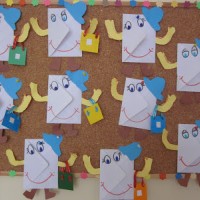 kagit işleri ,artık materyal ,sınıf süsü(959).JPG