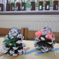 kagit işleri ,artık materyal ,sınıf süsü(992).JPG