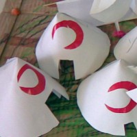 mandala çalişması kağit işleri,sınıf süslemesi fen etkinlikleri  yesilay haftası (78)