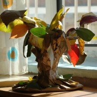 okul öncesi kağit işleri ,duvar süsü ,suluboya çalişması (123)