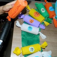 okul öncesi kağit işleri ,duvar süsü ,suluboya çalişması (135)