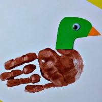 okul öncesi kağit işleri ,duvar süsü ,suluboya çalişması (180)