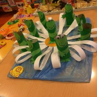 okul öncesi kağit işleri ,duvar süsü ,suluboya çalişması (270)