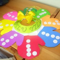 okul öncesi kağit işleri ,duvar süsü ,suluboya çalişması (3)