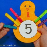 okul öncesi kağit işleri ,duvar süsü ,suluboya çalişması (305)