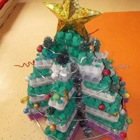 okul öncesi kağit işleri ,duvar süsü ,suluboya çalişması (45)