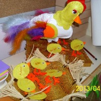 okul öncesi kağit işleri ,duvar süsü ,suluboya çalişması (90)