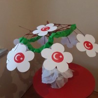 okul öncesınde kağit işler, duvar süsü ,davetiye kartları ,suluboya  çalişması (4329)