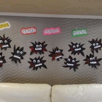 okul öncesınde kağit işler, duvar süsü ,davetiye kartları ,suluboya  çalişması (4363)