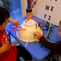 okul öncesınde kağit işler, duvar süsü ,davetiye kartları ,suluboya  çalişması (4479)