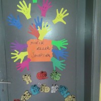 okul öncesınde kağit işler, duvar süsü ,davetiye kartları ,suluboya  çalişması (4517)