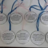 okul öncesınde kağit işler, duvar süsü ,davetiye kartları ,suluboya  çalişması (4585)