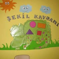 okul öncesınde kağit işler, duvar süsü ,davetiye kartları ,suluboya  çalişması (4594)