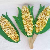 okul öncesınde kağit işler, duvar süsü ,davetiye kartları ,suluboya  çalişması (4610)