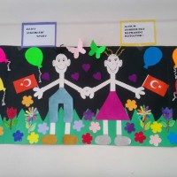 okul öncesınde kağit işler, duvar süsü ,davetiye kartları ,suluboya  çalişması (4696)