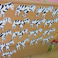 okul öncesınde kağit işler, duvar süsü ,davetiye kartları ,suluboya  çalişması (4759)