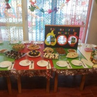 okul öncesınde kağit işler, duvar süsü ,davetiye kartları ,suluboya  çalişması (4827)