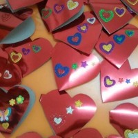 okul öncesınde kağit işler, duvar süsü ,davetiye kartları ,suluboya  çalişması (4841)