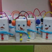 okul öncesınde kağit işler, duvar süsü ,davetiye kartları ,suluboya  çalişması (4862)