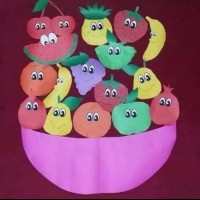 okul öncesınde kağit işler, duvar süsü ,davetiye kartları ,suluboya  çalişması (4895)