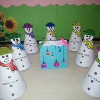 okul öncesınde kağit işler, duvar süsü ,davetiye kartları ,suluboya  çalişması (4970)