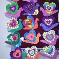 okul öncesınde kağit işler, duvar süsü ,davetiye kartları ,suluboya  çalişması (5068)