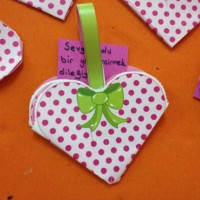 okul öncesınde kağit işler, duvar süsü ,davetiye kartları ,suluboya  çalişması (5089)