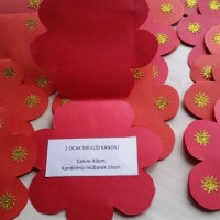 okul öncesınde kağit işler, duvar süsü ,davetiye kartları ,suluboya  çalişması (5182)