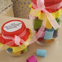 okul öncesınde kağit işler, duvar süsü ,davetiye kartları ,suluboya  çalişması (5192)