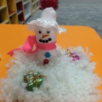 okul öncesınde kağit işler, duvar süsü ,davetiye kartları ,suluboya  çalişması (5235)