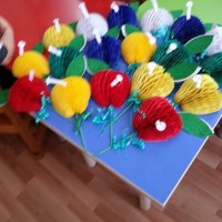 okul öncesınde kağit işler, duvar süsü ,davetiye kartları ,suluboya  çalişması (5284)