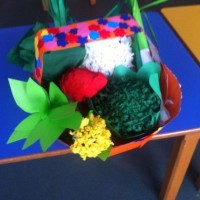 okul öncesınde kağit işler, duvar süsü ,davetiye kartları ,suluboya  çalişması (5332)