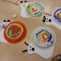 okul öncesınde kağit işler, duvar süsü ,davetiye kartları ,suluboya  çalişması (5445)