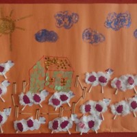 okul öncesınde kağit işler, duvar süsü ,davetiye kartları ,suluboya  çalişması (5685)