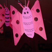 okul öncesınde kağit işler, duvar süsü ,davetiye kartları ,suluboya  çalişması (5726)