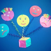 okul öncesınde kağit işler, duvar süsü ,davetiye kartları ,suluboya  çalişması (5741)