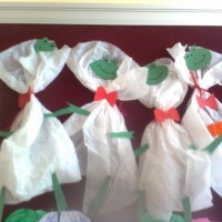 okul öncesınde kağit işler, duvar süsü ,davetiye kartları ,suluboya  çalişması (5755)