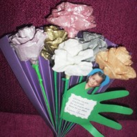 okul öncesınde kağit işler, duvar süsü ,davetiye kartları ,suluboya  çalişması (5801)